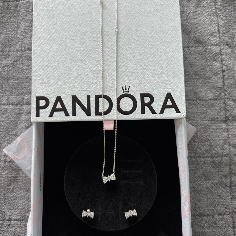 Pandora Silver Necklace with Pendant